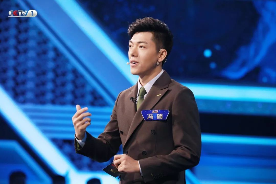 【央视一套】“主持人大赛”12位选手为热爱发声，CCTV-1今晚八点档，敬请关注！