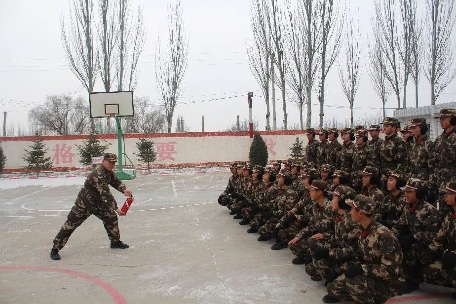 人民武警：熄灯号丨一名16年老兵的坚守