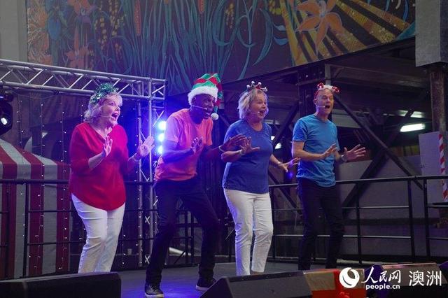 「人民网」火热街头派对拉开悉尼圣诞庆典帷幕