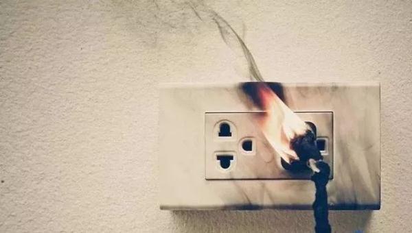 「光明网」家中这个地方灰尘不清理，小心火灾找上你