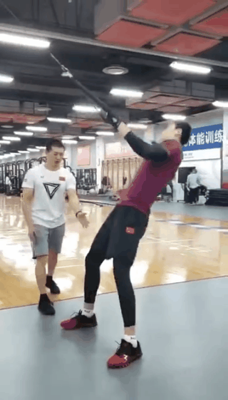 [环球网]听证会后，孙杨动态再上热搜！今早他发了一个视频