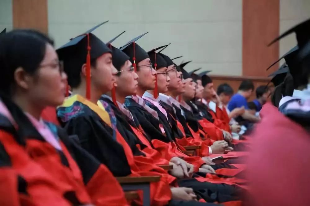 光明日报：教师的惩戒权该怎么用？