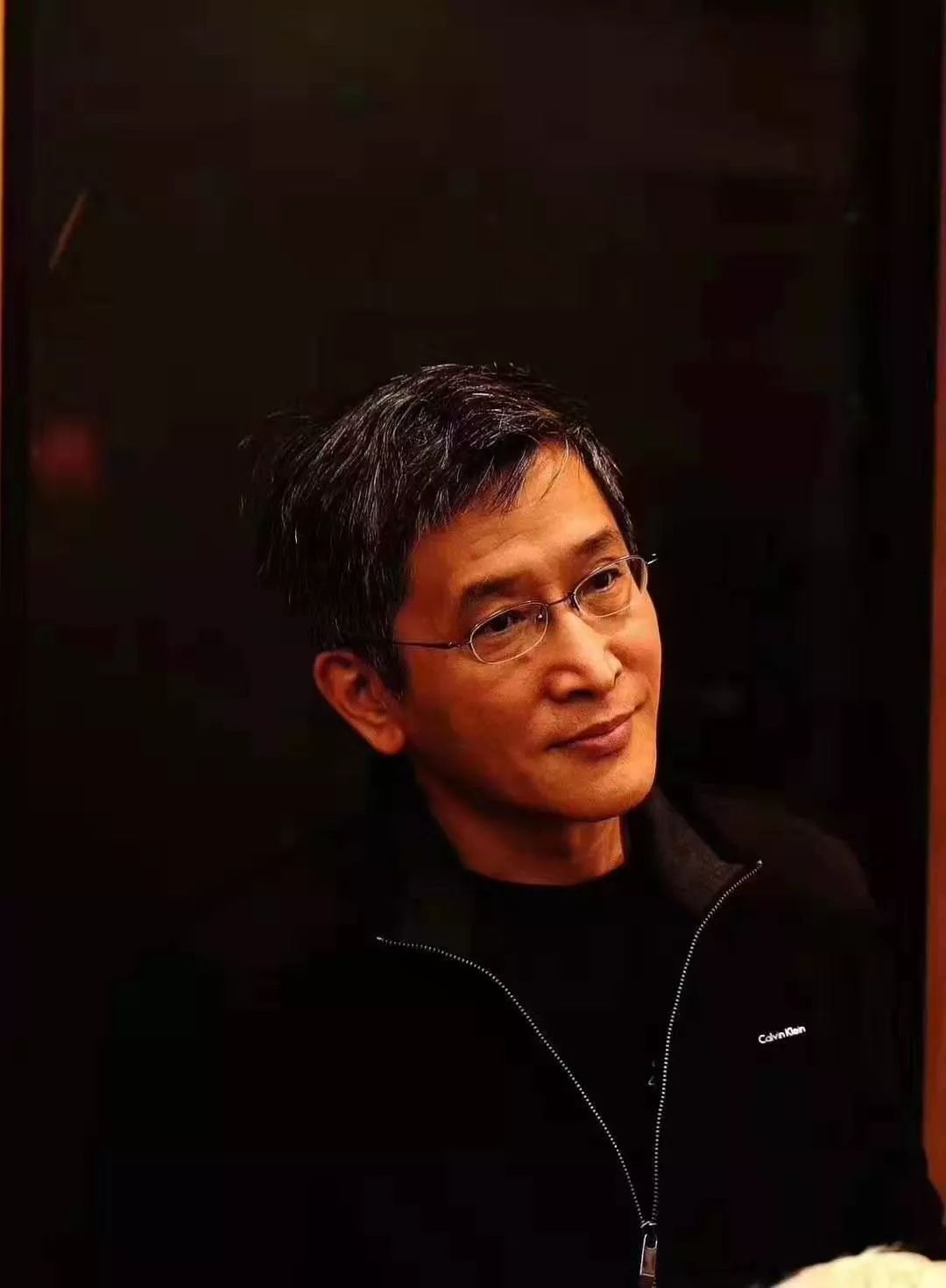 参考消息：今天，我们送别他——
