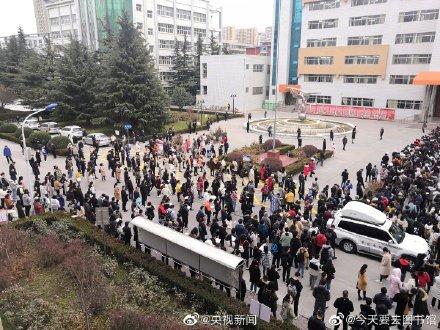 光明网■国考开考 多个职位千里挑一