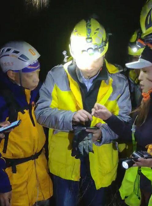 #环球网#23岁姑娘挑战北京十大夺命户外线路之一，坠下50米悬崖