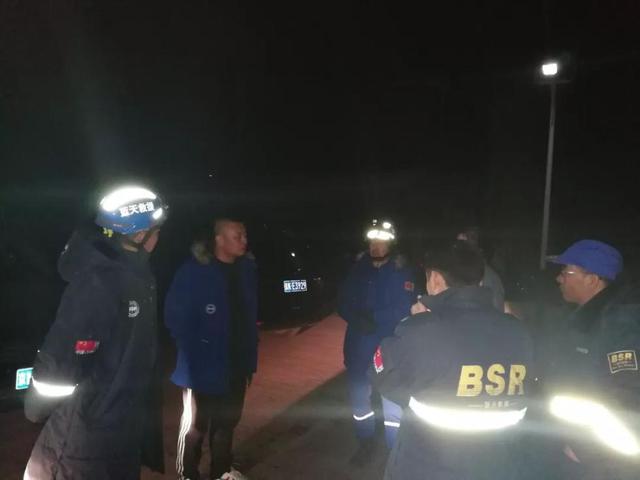 #环球网#23岁姑娘挑战北京十大夺命户外线路之一，坠下50米悬崖