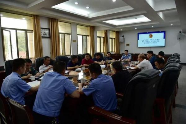 「光明网」可填开金额超过78亿，安化警方破获部督特大制售虚假发票案