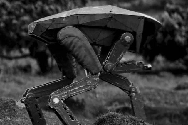 「澎湃新闻」机器人武器化来临？美国警方带波士顿动力机器狗出警