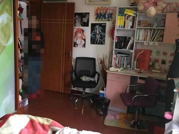 「光明网」工资比工友少！那我拿你个“苹果”