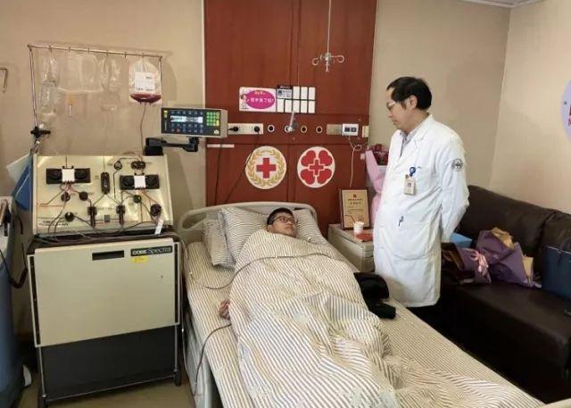 环球网：90后奶爸来杭，瞒着父母干了件大事！面对比自己重20斤的陌生女子，他的选择令人感动...