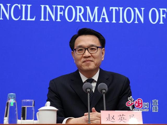[南方都市报]中国气候变化报告新增“人体健康”章节，应对高温热浪等极端天气