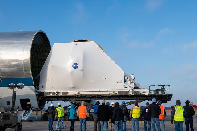 环球网■NASA“超级孔雀鱼”搭载“猎户座”宇宙飞船抵达俄亥俄州