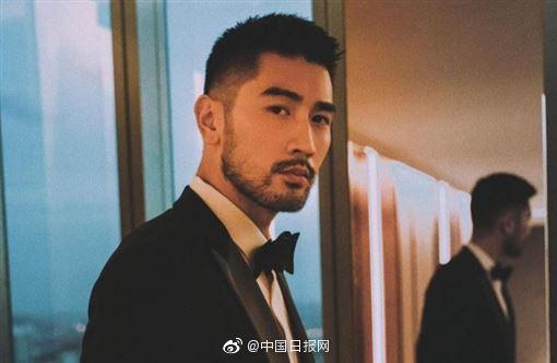 「环球网」高以翔猝死 经纪公司老板哭曝：刚做完体检 没听说心脏有问题