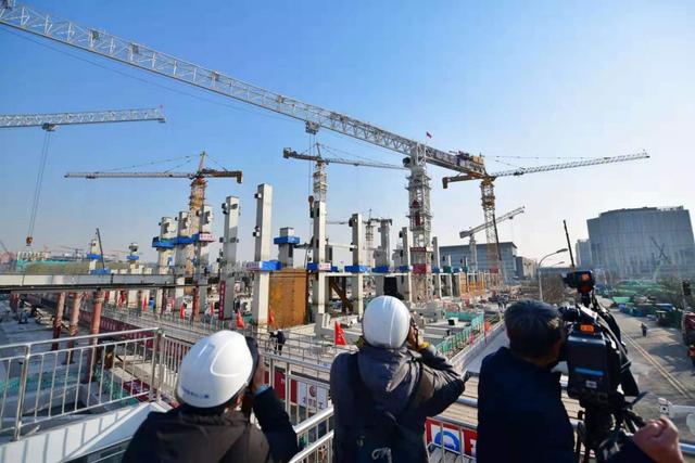 北京日报客户端：国家会议中心二期“跃”出地面，2022年将服务冬奥