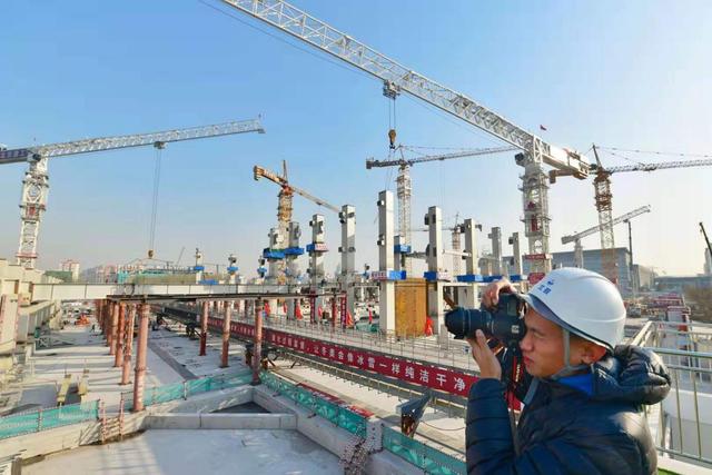 北京日报客户端：国家会议中心二期“跃”出地面，2022年将服务冬奥