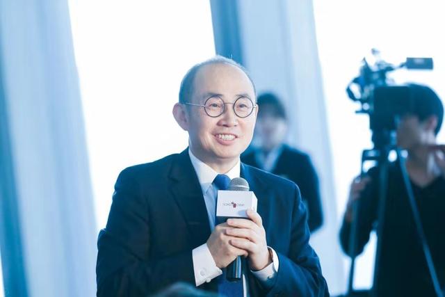 【新京报】丽泽SOHO举行首批客户签约 潘石屹：说我跑路是谣言