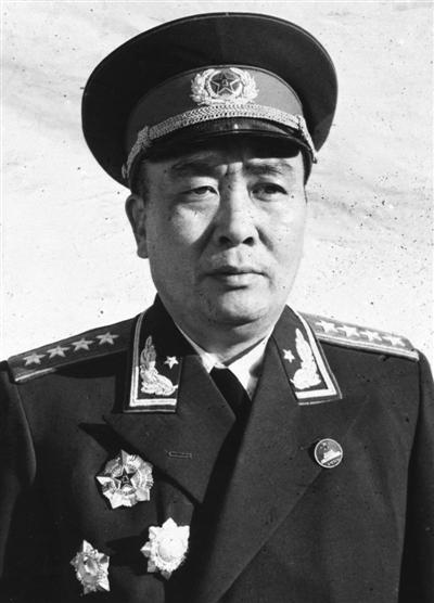 谭政军队政治工作的先锋