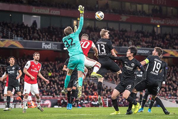 澎湃新闻：埃梅里还不下课？23年最差阿森纳，球迷的忍耐已到极限