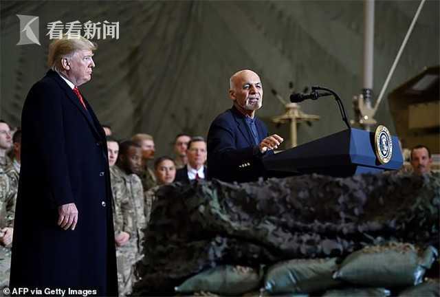 看看新闻■特朗普没去海湖庄园过感恩节 突访阿富汗 和士兵吃火鸡被指摆拍