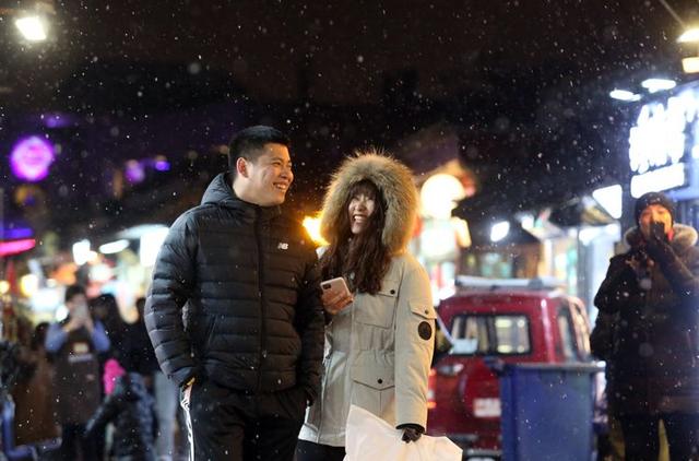 「新京报」北京初雪，如约而至