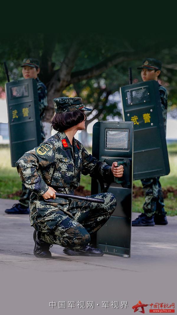 [光明网]新兵来了！他们认真训练的样子真帅