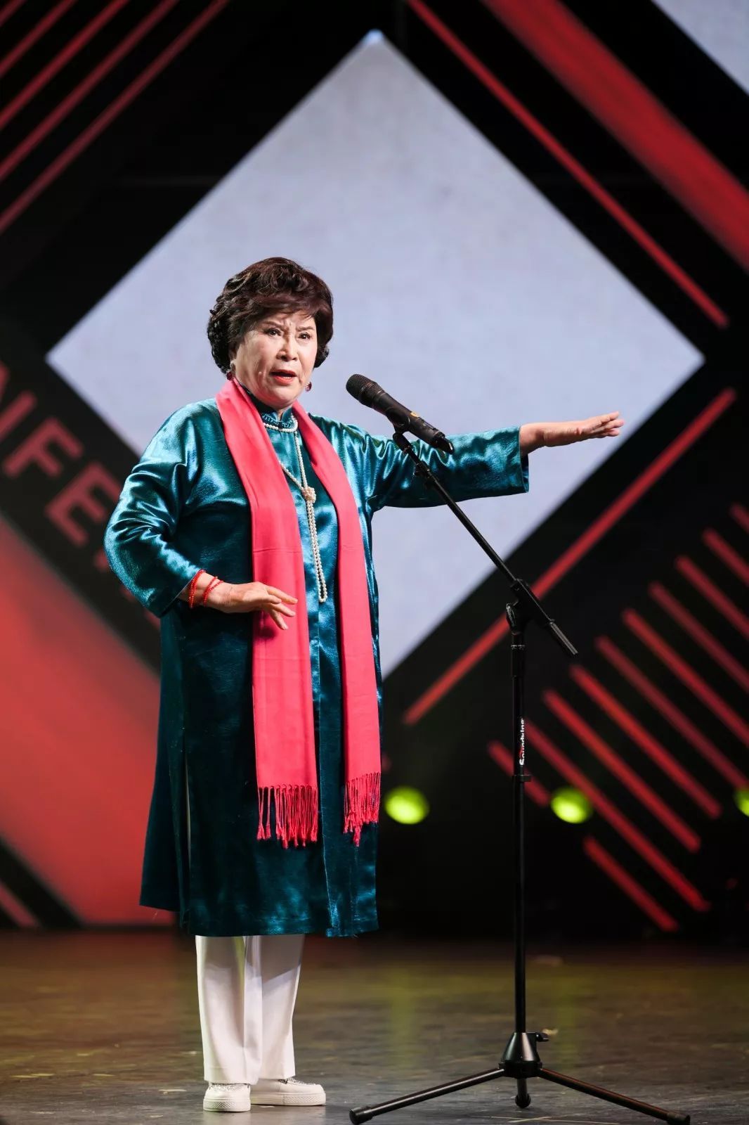 每5秒一次笑声第五届金陵相声大会爆笑上演