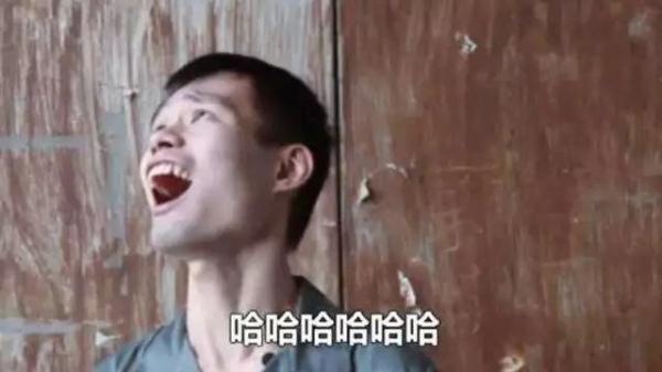 光明网■这么“嚣张”的新手司机，你见过吗……据说见过的都已笑晕