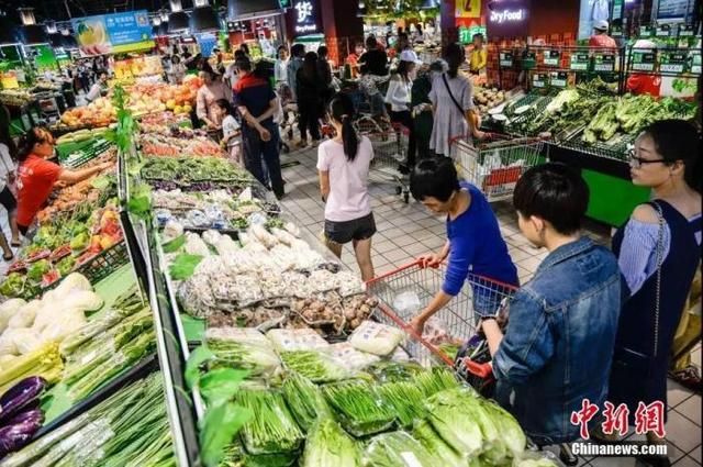 「中国新闻网」12月新规：高铁出行可享折扣 食品药品疫苗更加安全