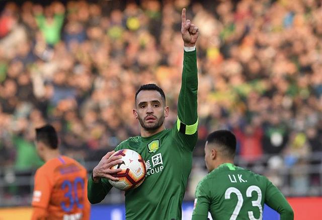 国安逆转战胜鲁能力保联赛亚军