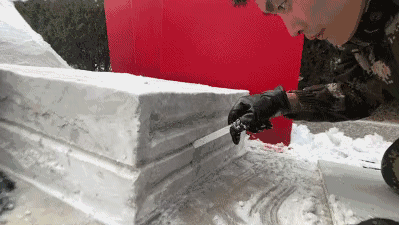 #中国青年网#兵哥哥堆的雪人上热搜