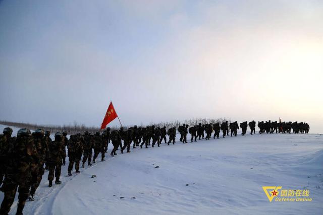 「中国军网」-15℃，负重30公斤，这样的极限训练你敢来吗？
