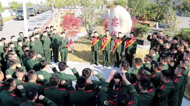 「人民武警」祝老兵前程似锦愿战友未来可期——武警某部交通第一支队2019年冬季士兵退役剪影