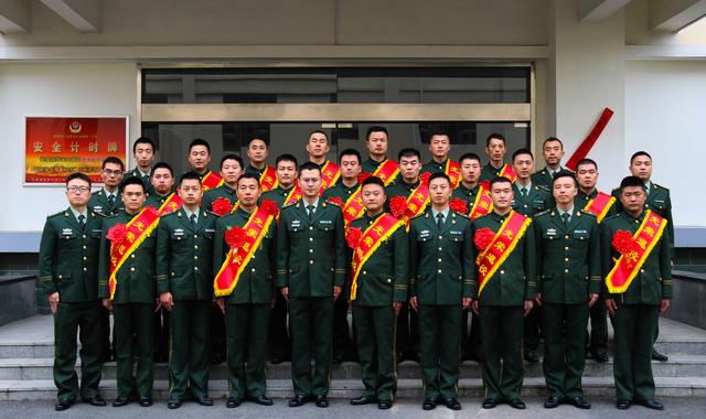 「人民武警」祝老兵前程似锦愿战友未来可期——武警某部交通第一支队2019年冬季士兵退役剪影
