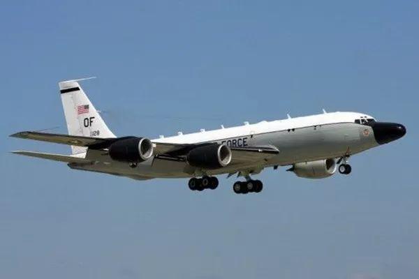 【上观新闻】拍啥？美军U-2S侦察机飞去了朝鲜半岛……