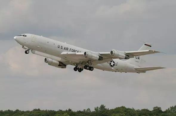 【上观新闻】拍啥？美军U-2S侦察机飞去了朝鲜半岛……