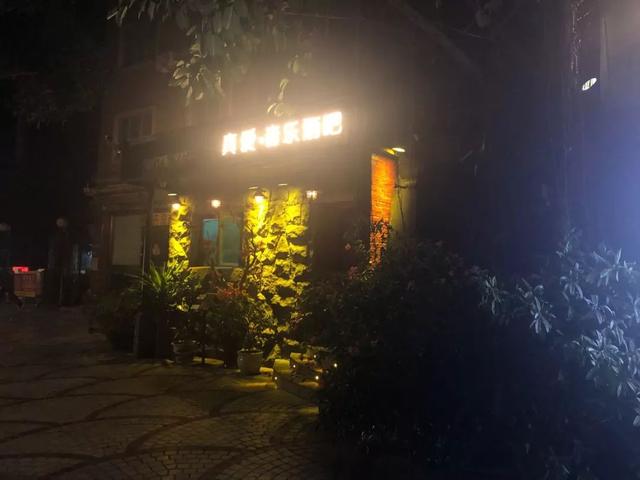 「中国经济网」杀7人女魔头或还有新案！被抓当天朋友圈曝光！卖童车女子震惊：她是我同事