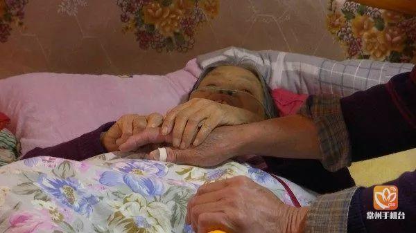 「光明网」痛心！病危老母亲盼见儿子最后一面，这位北大博士后说了7个字