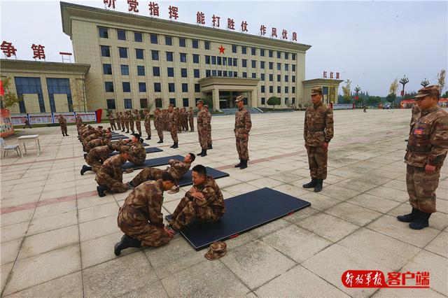中国军网■士兵“升级”，都需要过哪几关？看完你就知道