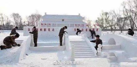 「北青网」你堆的雪人VS兵哥哥堆的雪人 网友：万物皆可豆腐块