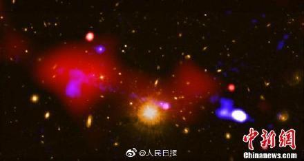 #光明网#NASA发现超大质量黑洞：每年孕育500颗恒星