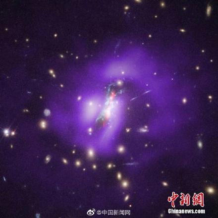 光明网@NASA发现超生黑洞：每年孕育500颗恒星