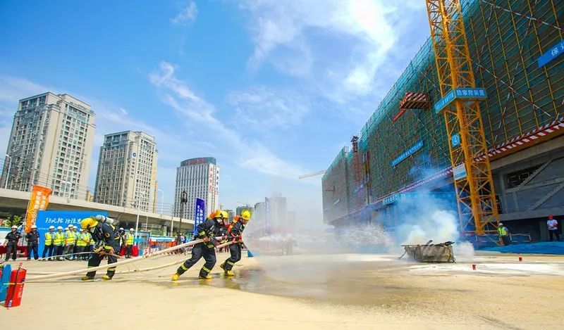 【建设者报】11月最美只差你1票丨中建一局·光影中的中国节摄影大赛