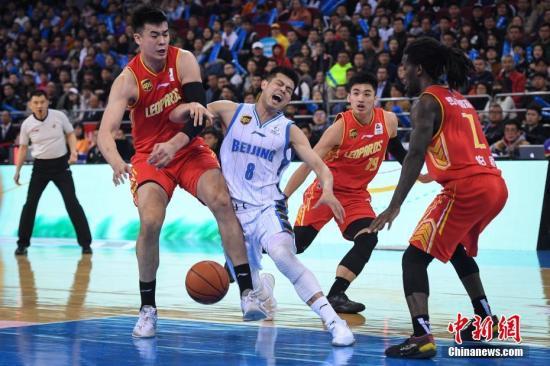 「中国新闻网」周末观赛指南 | 武磊遇大考，申鲁二番战一触即发