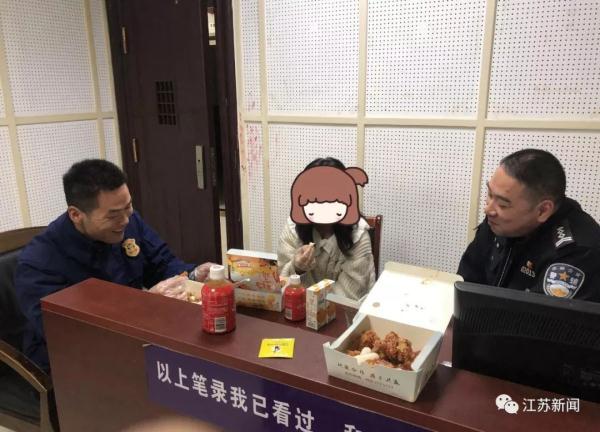 #光明网#你把门打开，我们24个人陪你吃夜宵