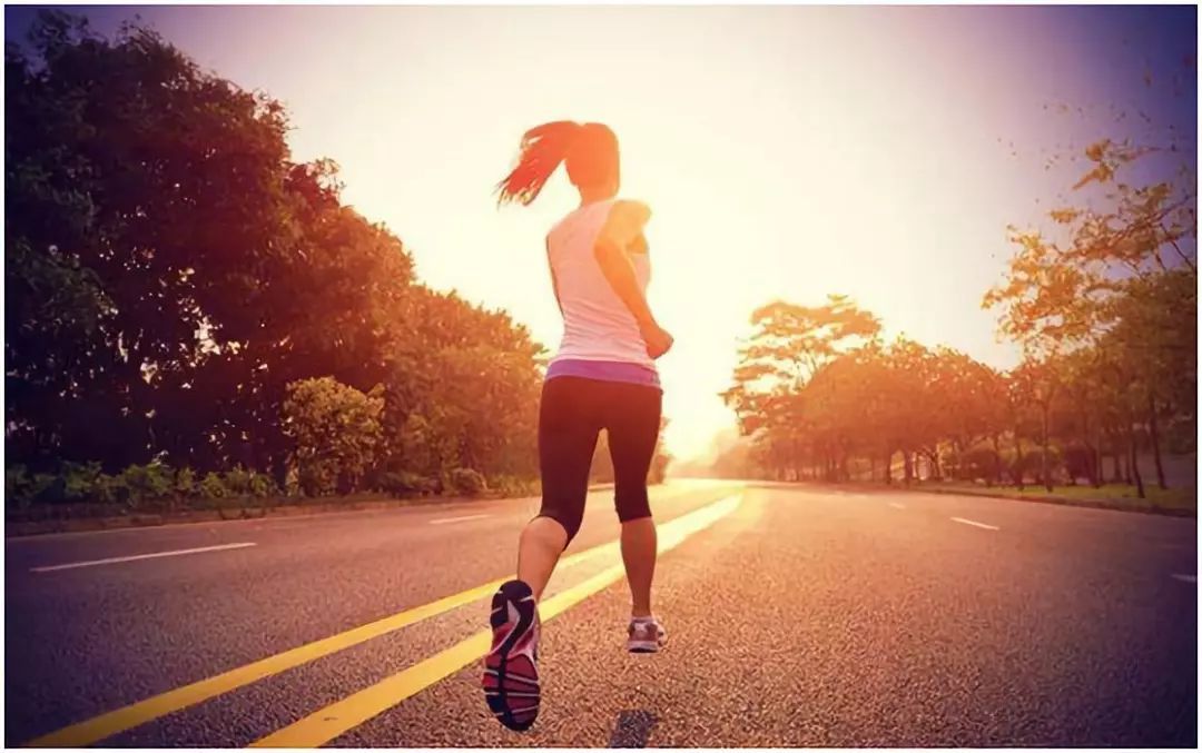 工人日报■生活 | 30岁男子4年内2次脑梗！原因竟然是经常喝它...ICU里捡条命！