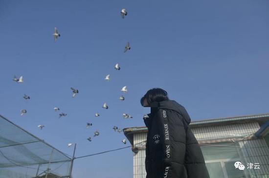 中国经济网：花季少女被罕见病折磨15载 如今将迎“换脸”手术