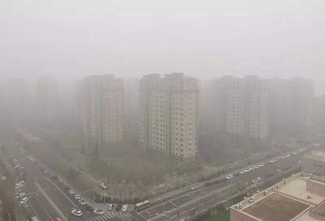 北京日报客户端@局地飘雪！北京多区陷重污染，好天气要等到……