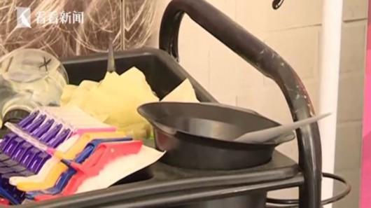 光明网@女子烫染头发头皮被烧伤溃烂 老板：你太敏感了