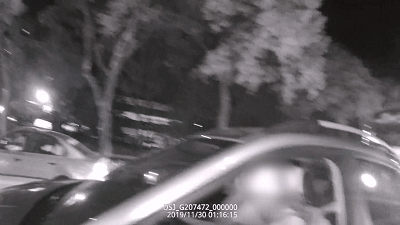 光明网■吉大女子家里大吵一架，寒风中穿短袖跑去拱北被抓！可怜女儿等她……