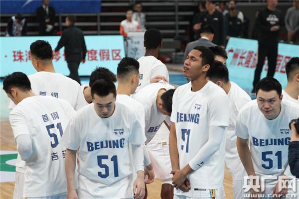 央广网@CBA联赛北京首钢队主场悼念球员吉喆